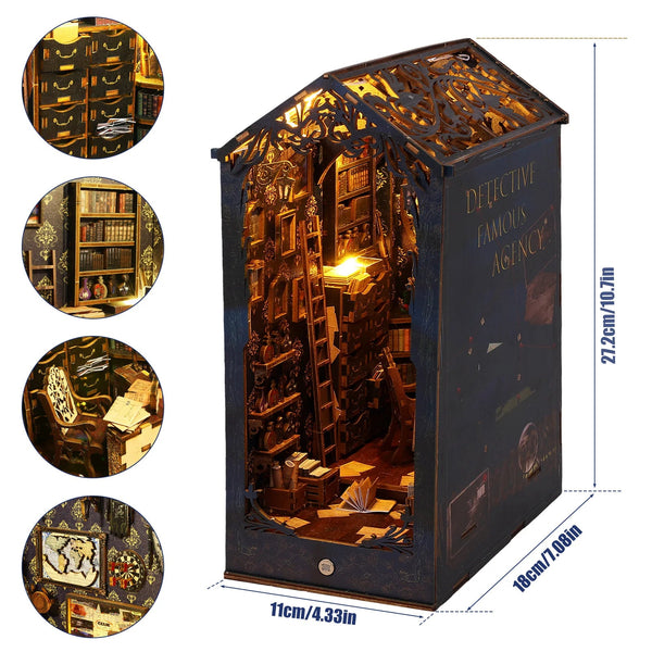 Détail des étagères et livres miniatures de La Bibliothèque Retrouvée