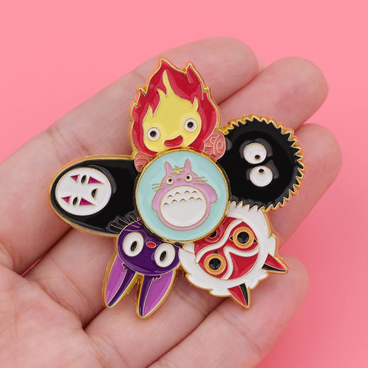 Pin's émaillé d'anime, badge de collection à fermoir papillon