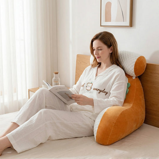 Coussin dossier rafraîchissant dans un coin lecture