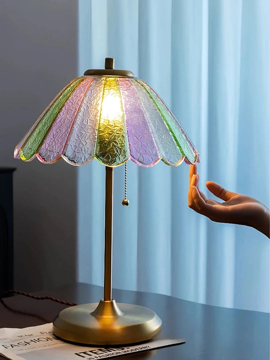 Le Vitrail du Soir, lampe de chevet en verre coloré