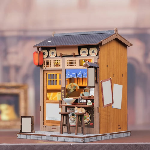 Book Nook L'Échoppe de Morita assemblé — échoppe de ramen japonaise miniature entre deux livres
