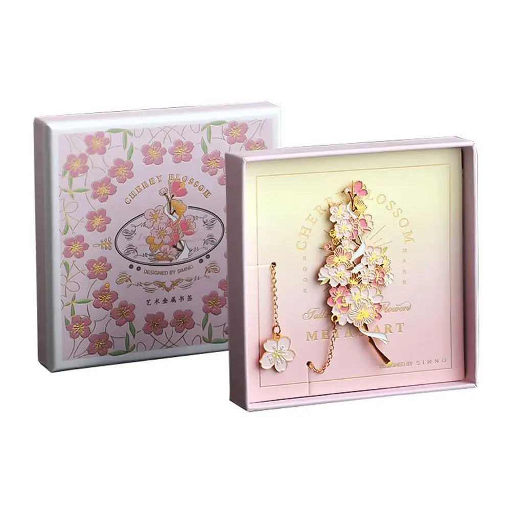 Marque-page floral en laiton, fleur de cerisier, L'Atelier des Lecteurs