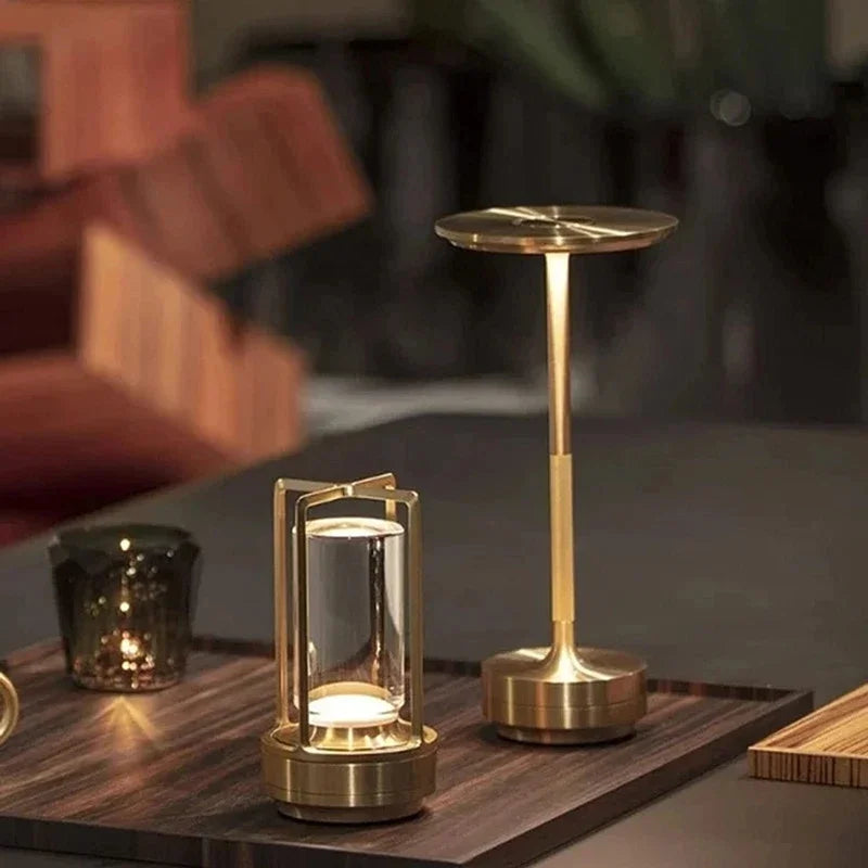 Lampe de chevet nomade en métal, intensité réglable