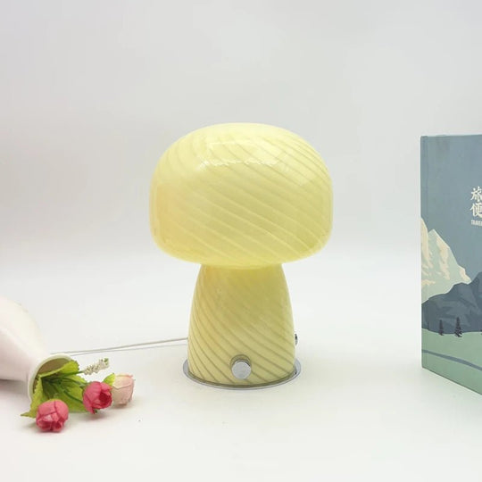 Le Champignon de Brume, lampe de chevet en verre torsadé - L'Atelier Des Lecteurs