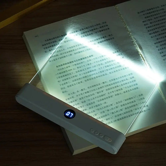 Le Halo des Pages, lampe de lecture à poser LED - L'Atelier Des Lecteurs