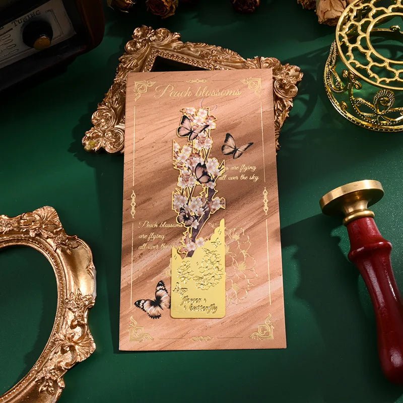 Le Papillon Doré, marque-page en métal doré - L'Atelier Des Lecteurs